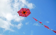 Plastic Kites with tail 1.00 m